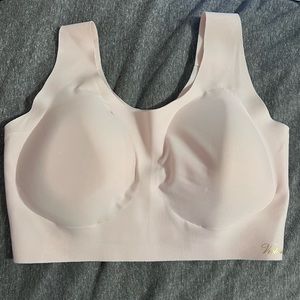 VS Seamless Workout Sports Bra